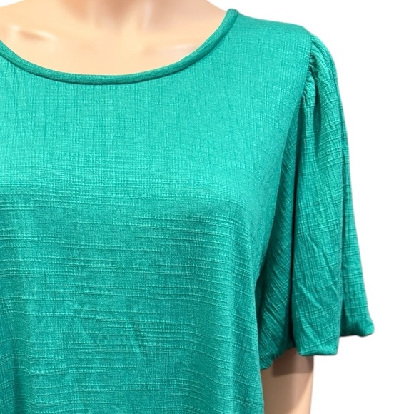 MAX STUDIO Vibrant Pretty Gathered Sleeve Textured Blouse In Green NWT 3X - Picture 5 of 9